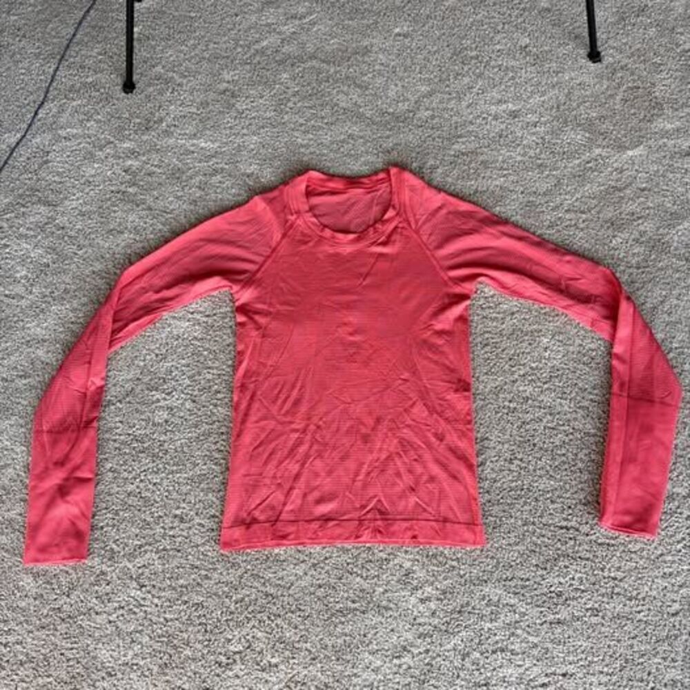 Lululemon Swiftly Tech Long Sleeve Shirt Size 2